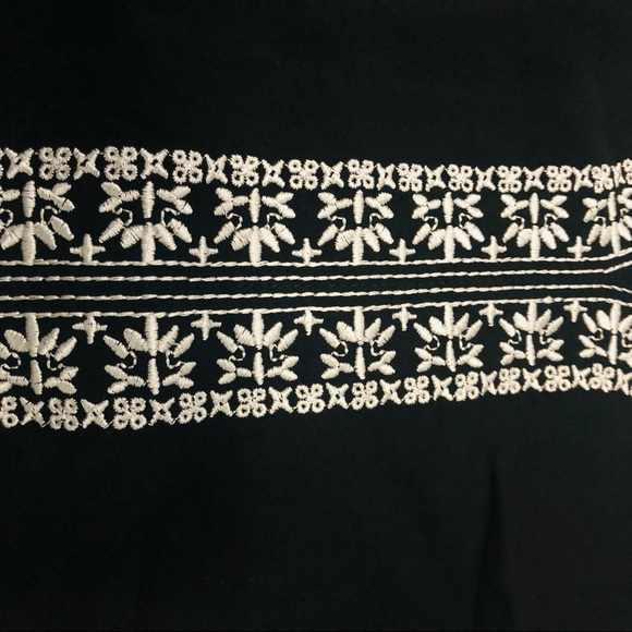 Boho Black With White Embroidery V-Neck Top - Picture 4 of 5